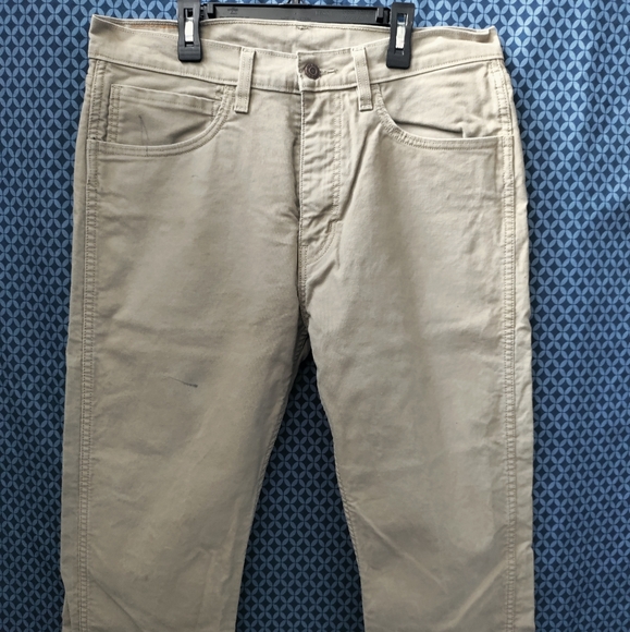 Levi's - Men's work wear, solid tan denim jeans. See pics for flaws. Size- 34x30 - Picture 2 of 12